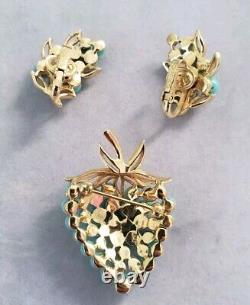 Trifari blue crystal Strawberry brooch & earring set Alfred P READ