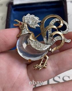 Trifari brooch Jelly Belly lucite Rooster Alfred Philippe Des 153446 1949s