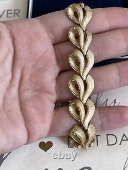 Trifari brooch & bracelet 2 ps Set Vintage 1960s gold color beautiful signet