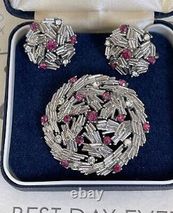 Trifari brooch & earrings Set Vintage 1960 Pink Rhinestone silver tone