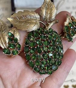 Trifari brooch & earrings Set Vintage Alfred Philippe Green Rhinestone Apple Pin