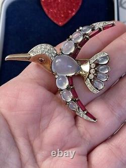 Trifari brooch humming bird lucite Alfred Philippe signet Des 157197 1950s rare