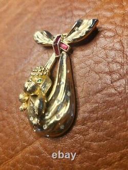 Two Rare Vintage Crown Trifari Alfred Philippe Rhinestone Poodle Dog Pin Brooch