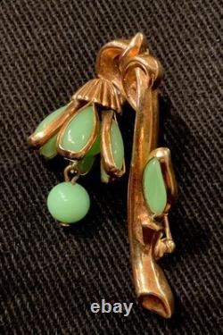 VINTAGE Rare CROWN TRIFARI JADEITE Flower Pin Brooch Alfred Philippe 1950s GLAM