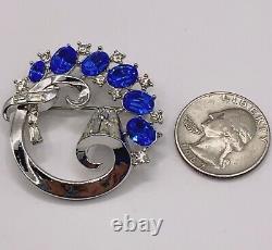 VINTAGE TRIFARI ALFRED PHILIPPE PAT PEND in Sapphire Blue Brooch