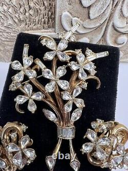 VTG 1940s Alfred Philippe Flower Rhinestone Set Brooch Earrings Pat Pend GILT