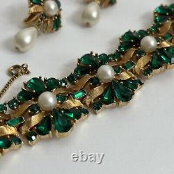 VTG ALFRED PHILIPPE TRIFARI Emerald Green Pearl Rhinestone Gold Ribbon BRACELET