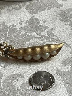 VTG Alfred Philippe Trifari Gold Tone Pea Pod Brooch Faux Pearls & Rhinestones