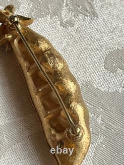 VTG Alfred Philippe Trifari Gold Tone Pea Pod Brooch Faux Pearls & Rhinestones