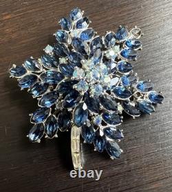 VTG Crown Trifari Alfred Philippe AB Blue Glass Rhinestone Star Flower Brooch