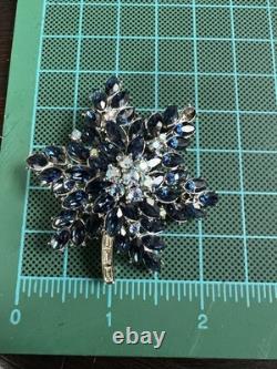 VTG Crown Trifari Alfred Philippe AB Blue Glass Rhinestone Star Flower Brooch