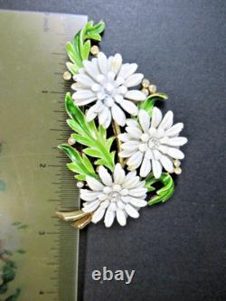 VTG Crown Trifari Alfred Philippe White Enamel Cornflower Brooch & Earrings