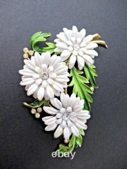 VTG Crown Trifari Alfred Philippe White Enamel Cornflower Brooch & Earrings