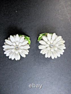 VTG Crown Trifari Alfred Philippe White Enamel Cornflower Brooch & Earrings