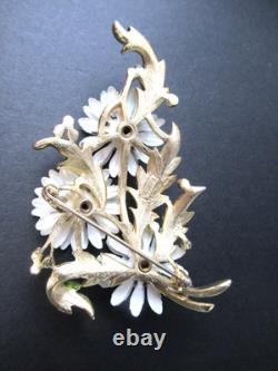 VTG Crown Trifari Alfred Philippe White Enamel Cornflower Brooch & Earrings