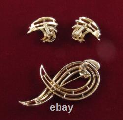 VTG Trifari Rhinestone Swish Brooch earrings set 1951 patents Alfred Philippe