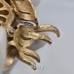 VTG Trifari crown Alfred Philippe Fantasia Faux Baroque Pearl Gold tone Brooch