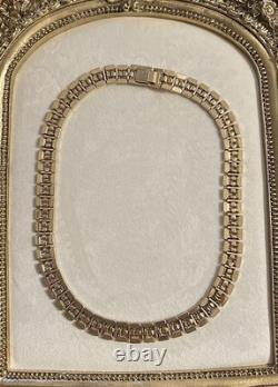 Vintage 1940s Crown Trifari Alfred Philippe Honeycomb 14 Inch Choker Necklace