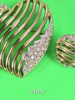 Vintage 1953 Alfred Philippe Crown Trifari Gold Tone Rhinestone Heart Brooch