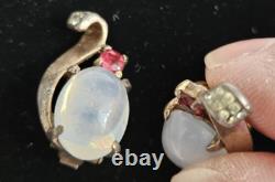 Vintage Alfred Philipe Crown Trifari Jelly Belly Moonstone Clip Earrings Signed