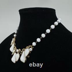 Vintage Alfred Philippe Crown Trifari Milk Glass Pear Necklace