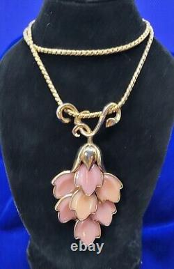Vintage Alfred Philippe TRIFARI Pat. Pend. Molded Glass Floral Tulip 16 Choker