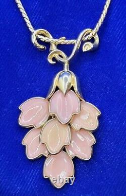 Vintage Alfred Philippe TRIFARI Pat. Pend. Molded Glass Floral Tulip 16 Choker