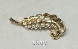 Vintage Alfred Philippe TRIFARI Royal Replica WALES FEATHER Brooch 2.75 (L)