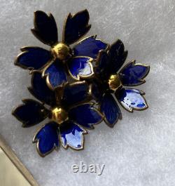 Vintage Alfred Philippe Trifari Flowers 1930s Baked blue Enamel fur-dress clip
