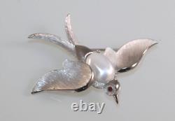 Vintage Crown TRIFARI Alfred Philippe Jelly Belly Moonstone Swallow Bird Brooch