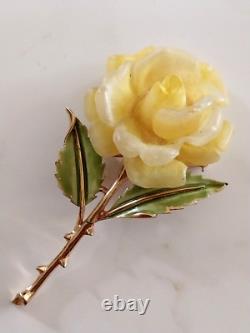 Vintage Crown TRIFARI PHILLIPPE Carved YELLOW ROSE w ENAMEL Leaves Brooch 1955