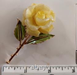 Vintage Crown TRIFARI PHILLIPPE Carved YELLOW ROSE w ENAMEL Leaves Brooch 1955 Vintage Crown TRIFARI PHILLIPPE Carved YELLOW ROSE w ENAMEL Leaves Brooch 1955
