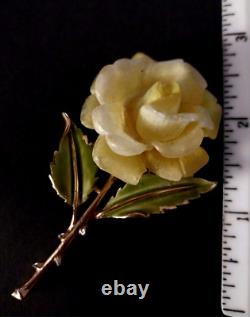 Vintage Crown TRIFARI PHILLIPPE Carved YELLOW ROSE w ENAMEL Leaves Brooch 1955