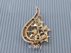 Vintage Crown Trifari Alfred Philippe 1950 Gold tone Rhinestone Brooch