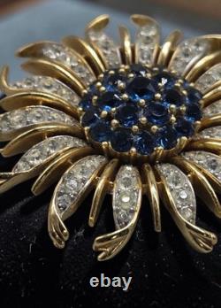 Vintage Crown Trifari Alfred Philippe Blue Crystal Chrysanthemum Flower Brooch