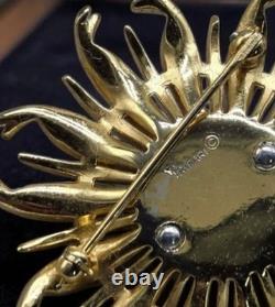 Vintage Crown Trifari Alfred Philippe Blue Crystal Chrysanthemum Flower Brooch