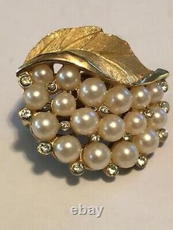 Vintage Crown Trifari Alfred Philippe Gold Plated Demi Parure Brooch Earrings