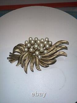 Vintage Crown Trifari Alfred Philippe Gold Plated Pearl Flower Spray Brooch
