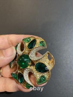 Vintage Crown Trifari Alfred Philippe Green Cabochon Rhinestone Brooch Beautiful