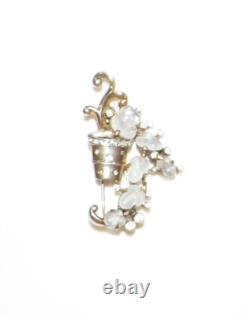 Vintage Crown Trifari Alfred Philippe Moon Stone Cabachon Clip 2 1/4