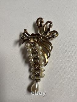 Vintage Crown Trifari Alfred Philippe Pearl Strand Rhinestone Dangle Drop Brooch