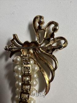 Vintage Crown Trifari Alfred Philippe Pearl Strand Rhinestone Dangle Drop Brooch