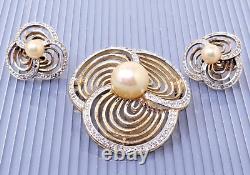 Vintage Crown Trifari Alfred Philippe Pearl White Rhinestone Brooch Earrings Set