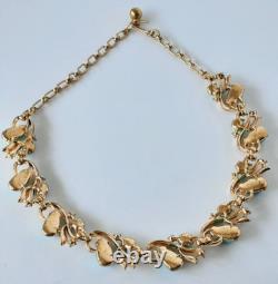 Vintage Crown Trifari Alfred Philippe Thermoset Pebble Beach Parure