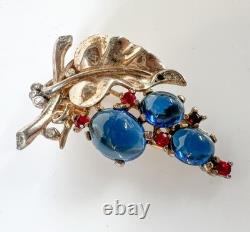 Vintage Crown Trifari Alfred Philippe sterling gilt silver gripoix fur clip 40s