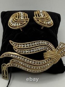 Vintage Crown Trifari Brooch Earrings Rhinestones Alfred Philippe Gold-toned New