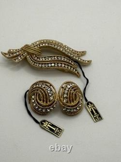 Vintage Crown Trifari Brooch Earrings Rhinestones Alfred Philippe Gold-toned New