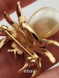 Vintage Crown Trifari Fantasia Alfred Philippe Jelly Belky Faux Pearl Spider