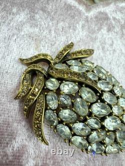 Vintage Crown Trifari Golden Diamanté Pineapple Hanging Fruit Alfred Philippe