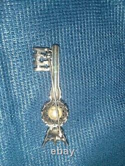Vintage Crown Trifari Key Brooch Pin Alfred Philippe Sterling Rhinestone Estate